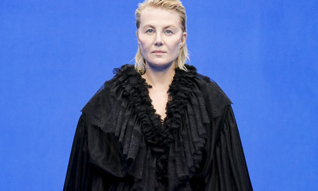 Неделя моды в Париже: Рената Литвинова и Белла Хадид на показе Balenciaga