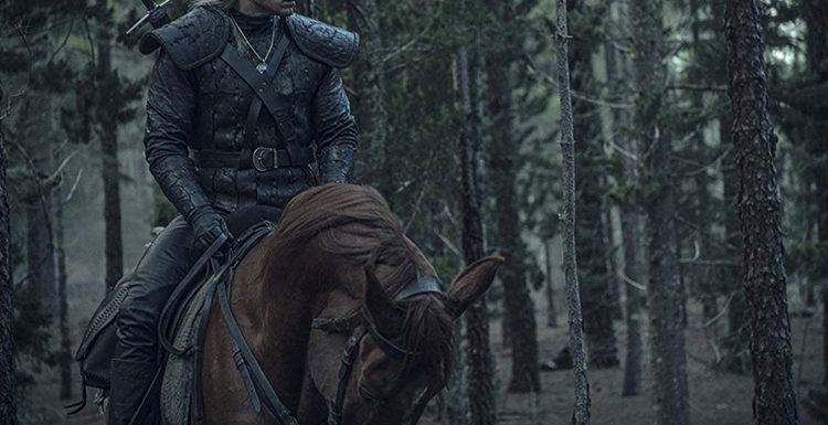 Что смотреть дома на праздники: кино и сериалы про четырех пап, возвращение Эдди Мерфи и бойкую Мерил Стрип