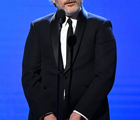 Critics’ Choice Awards 2020: Хоакин Феникс, Рене Зеллвегер и другие победители кинопремии