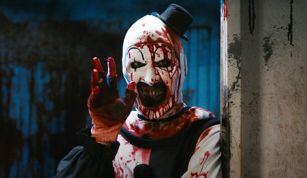 Клоун Арт снова убивает в трейлере фильма ужасов «Ужасающий 2»